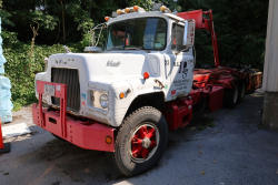 1986 Mack DM6 Roll Off Truck Auction Ending 9/4