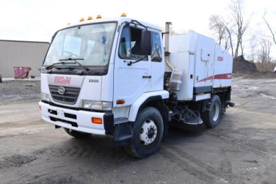 2008 Nissan UD3300 Sweeper Truck Auction Ending 5/4