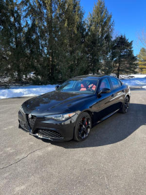 Bethel, CT 2022 Alfa Romeo Giulia AWD Sedan Auction Ending 6/15